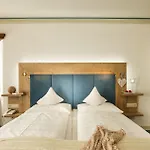 Hotel Johannesbad St. Georg 4*