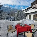 Johannesbad St. Georg 4*