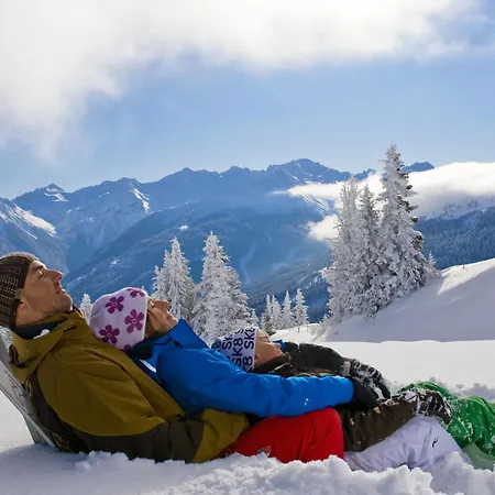 Johannesbad St. Georg Готель 4*